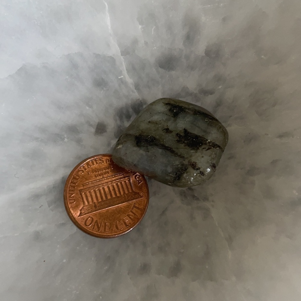 Labradorite Tumbled Stone - Picture 2 of 2